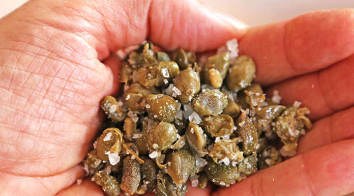 Per un pugno di capperi! Nel pesce