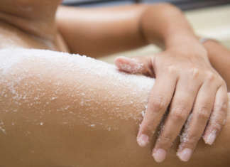 Scrub naturali prima del sole: tre ricette semplici da provare ora