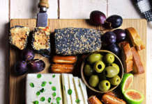 Tagliere di formaggi vegan