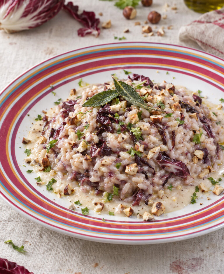 risotto-radicchio-senza-latticini Risotto al radicchio con fagioli e nocciole
