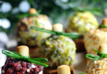 Palline natalizie di formaggio