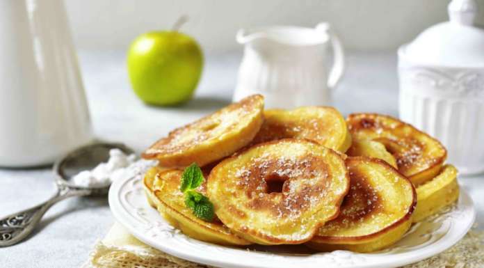 Frittelle di mele (però al forno), che buone le merende vintage!