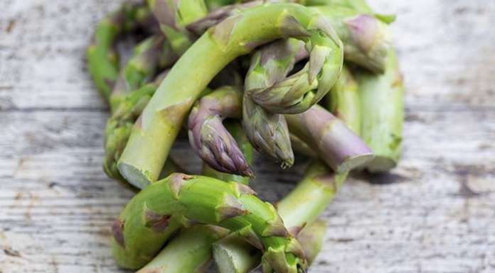 Cucinare con gusto gli asparagi per fare un pieno di Glutatione e antiossidanti