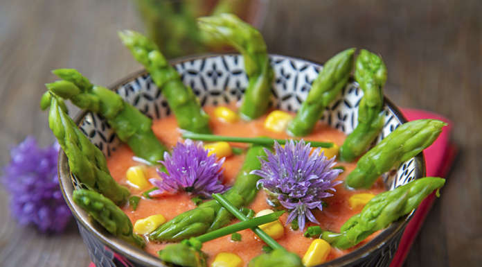 Una ricetta colorata con fiori, profumi e colori per un omaggio imprescindibile a Franco Travaglini