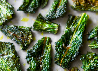 Chips di cavolo nero al forno