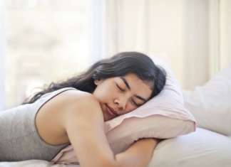 Bastano 80 minuti di sonno in meno per iniziare a ingrassare