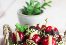 Ciliegie ripiene mandorle e cioccolato