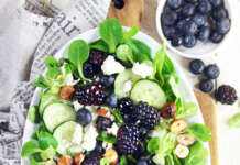 Insalata verde more e mirtilli