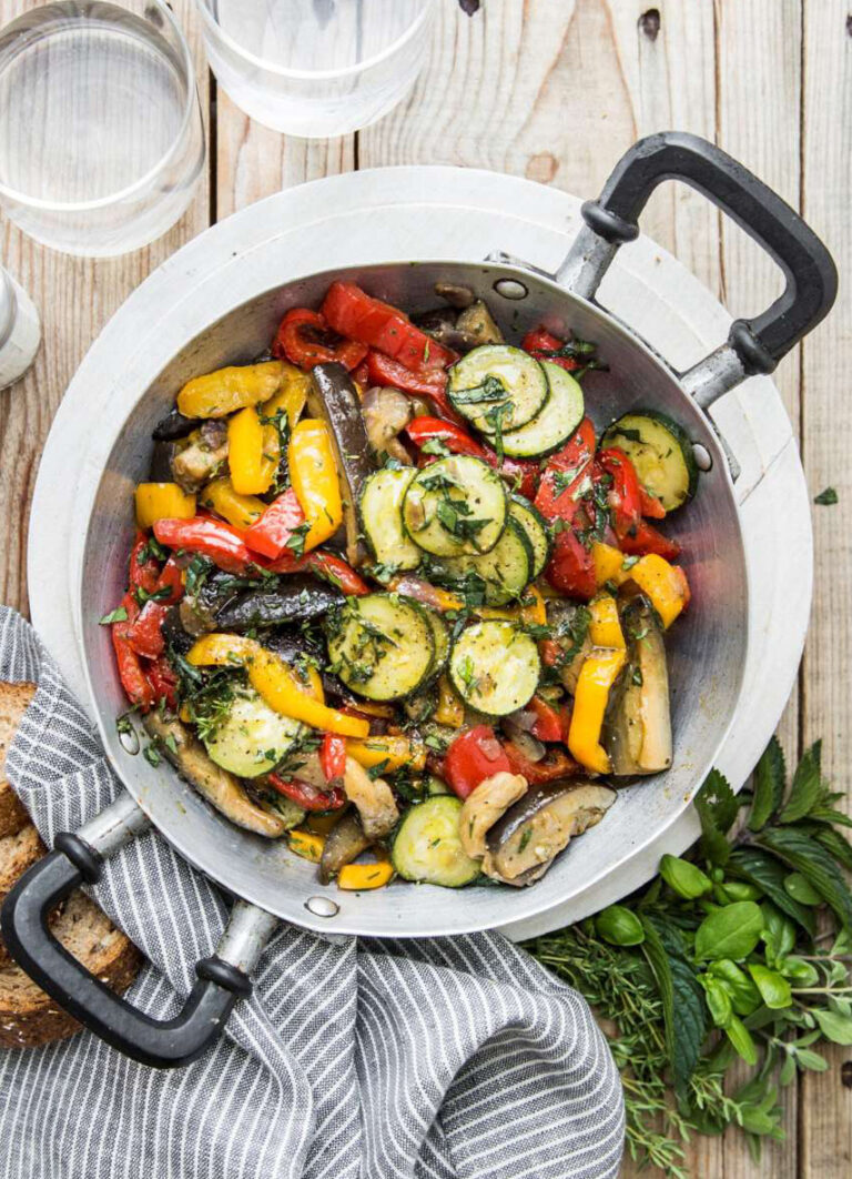 Padellata di verdure estive alle erbe