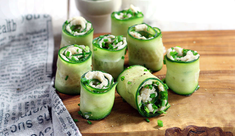 Rotolini di cetrioli con crema di cannellini