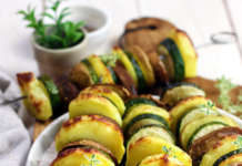 Spiedini di patate, zucchine e funghi