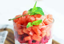 Dessert di frutta e ricotta