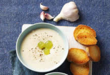 Gazpacho bianco di mandorle e aglio