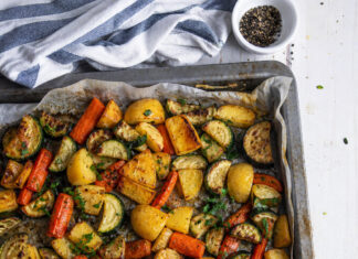 Patate, carote e zucchine al forno