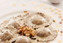 Ravioli di grano saraceno alla ricotta con pesto di noci