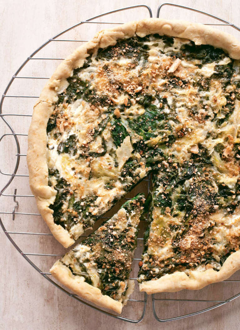 Torta salata con bietole e verza
