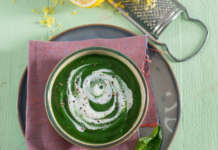 zuppa cremosa agli spinaci