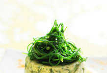 Sformatini di barba di frate, ricotta e fave fresche