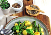 Gnocchi con asparagi e pesto di spinaci