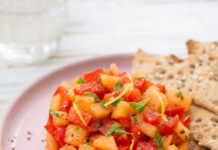 Antipasto di melone e peperoni alla menta