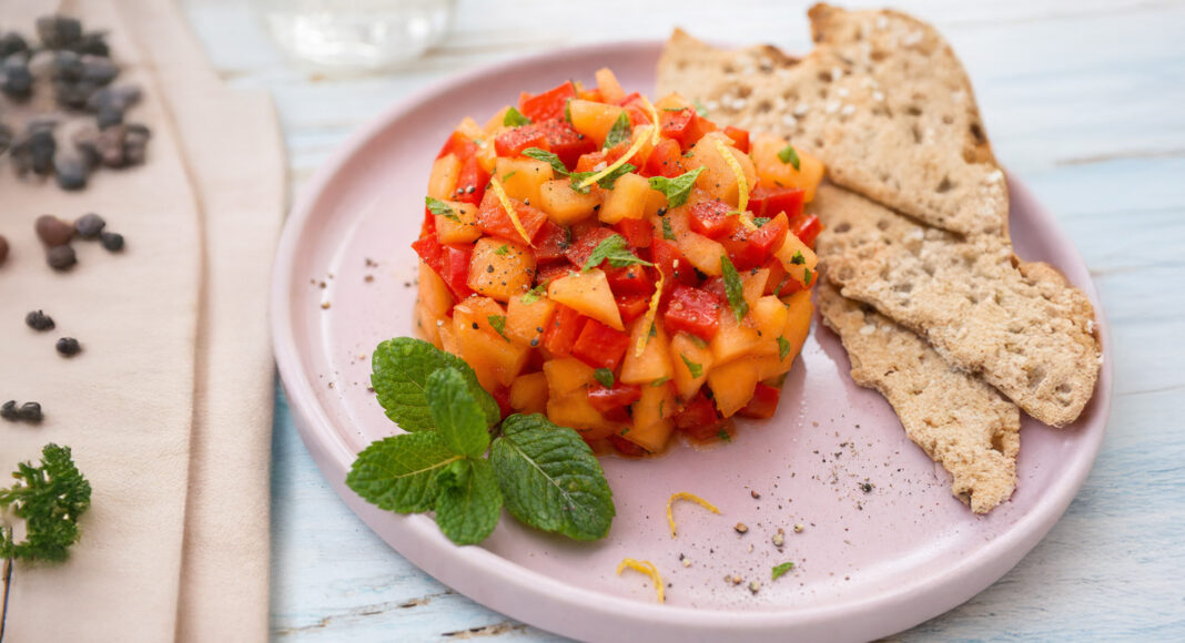 Antipasto di melone e peperoni alla menta