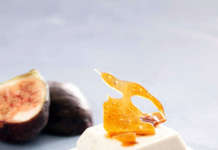 Cubi di fichi con schegge di caramello