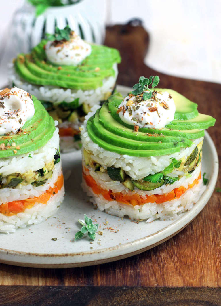 Torrette di riso, carote, zucchine e avocado