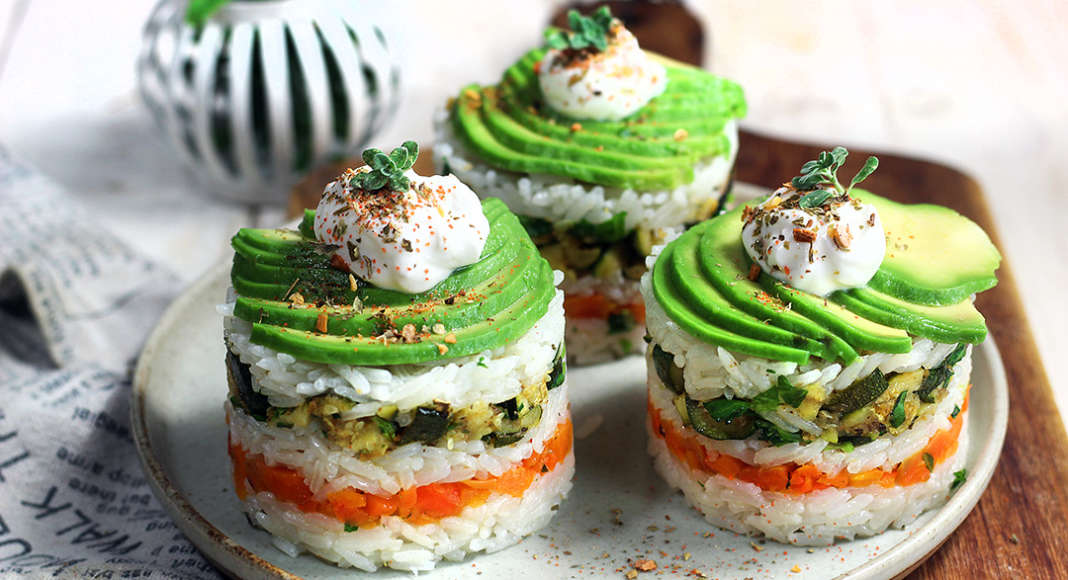 Torrette di riso, carote, zucchine e avocado