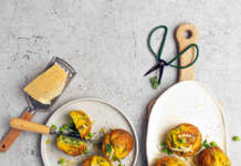 Egg muffin con piselli freschi e maggiorana