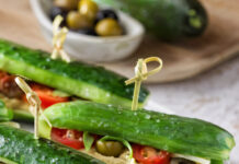 Panini di cetriolo ripieni