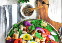 Insalata di cannellini, uova e pomodori