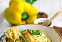 Pasta al sugo di peperoni gialli