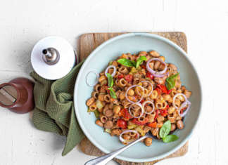 Pastasciutta di fine estate pasta e fagioli freschi