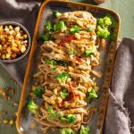 Linguine integrali con crema di broccoletti alle noci e briciole croccanti