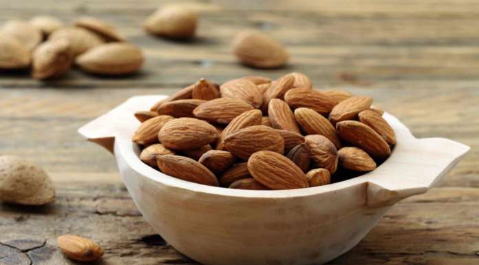 Mandorle come spuntino e il microbiota ringrazia