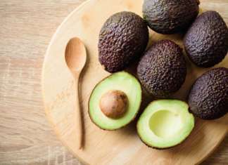 Avocado, il superfood super versatile in cucina: proprietà e ricette avocado ricette