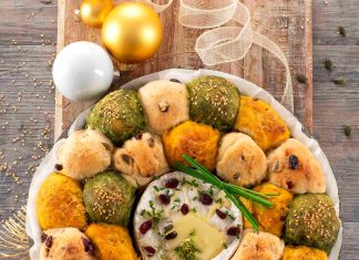 Ghirlanda di panini e camembert