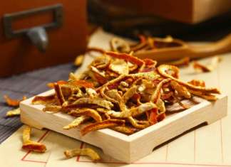 tisane con la scorza d'arancia