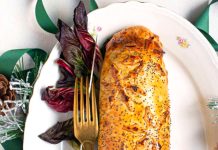 Wellington vegetariano di funghi, castagne e frutta a guscio