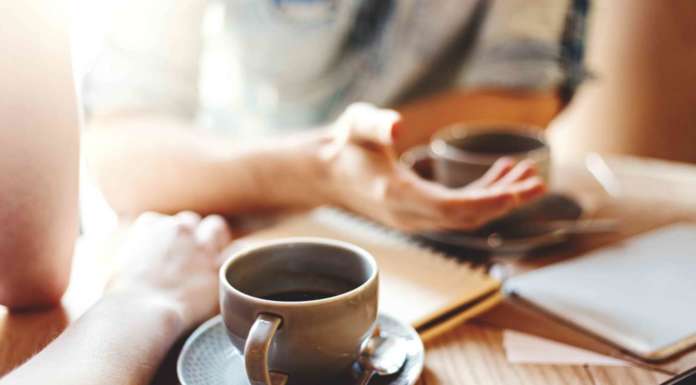 Chi beve caffè si protegge dalla pressione alta?