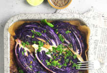 Fette di cavolo viola al forno