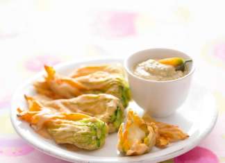 Fiori di zucca ripieni