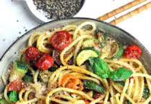 Pasta pomodorini, zucchine e parmigiano