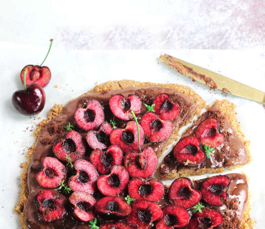 Torta senza cottura cioccolato e ciliegie
