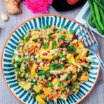 Orzo alle pesche e zenzero con fagiolini e scamorza affumicata