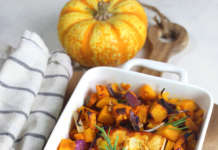 Feta al forno con zucca e cipolle