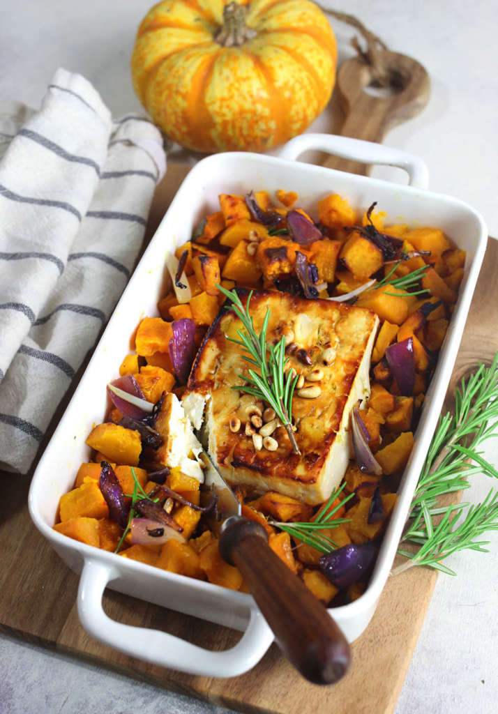 Feta al forno con zucca e cipolle - Cucina Naturale