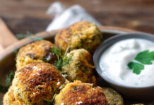 Crocchette di patate e cicoria con crema di kefir