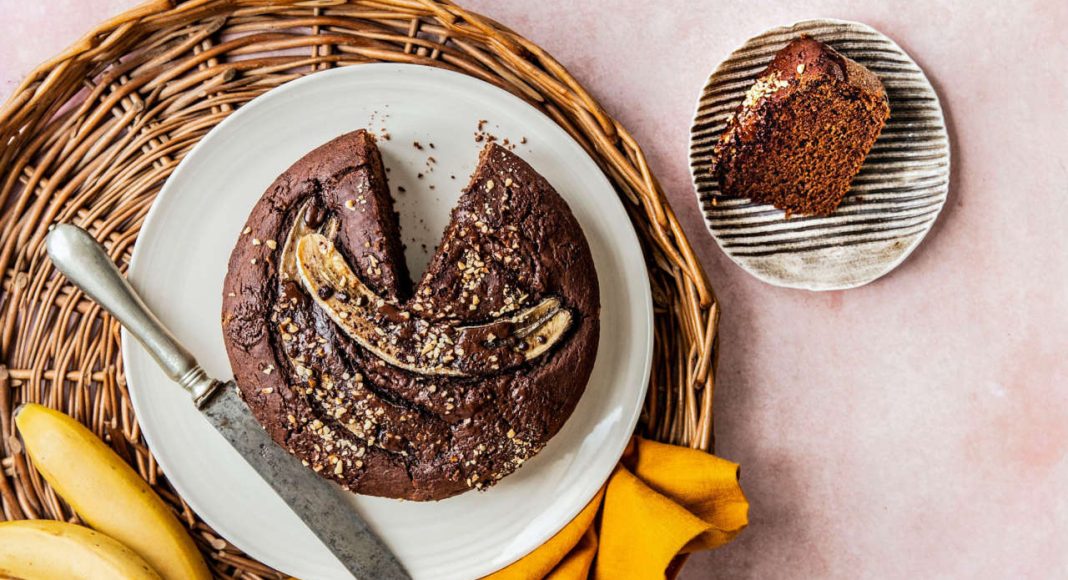 Torta al cacao con banana e avocado