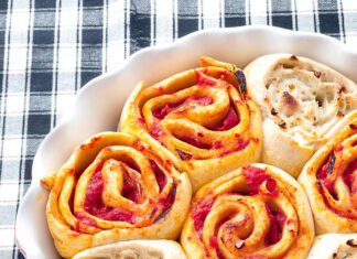 Focaccia con pomodori e cipollotti allo zenzero